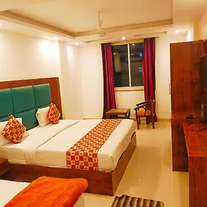 **** Hotel Tej Palace Delhi Airport India
